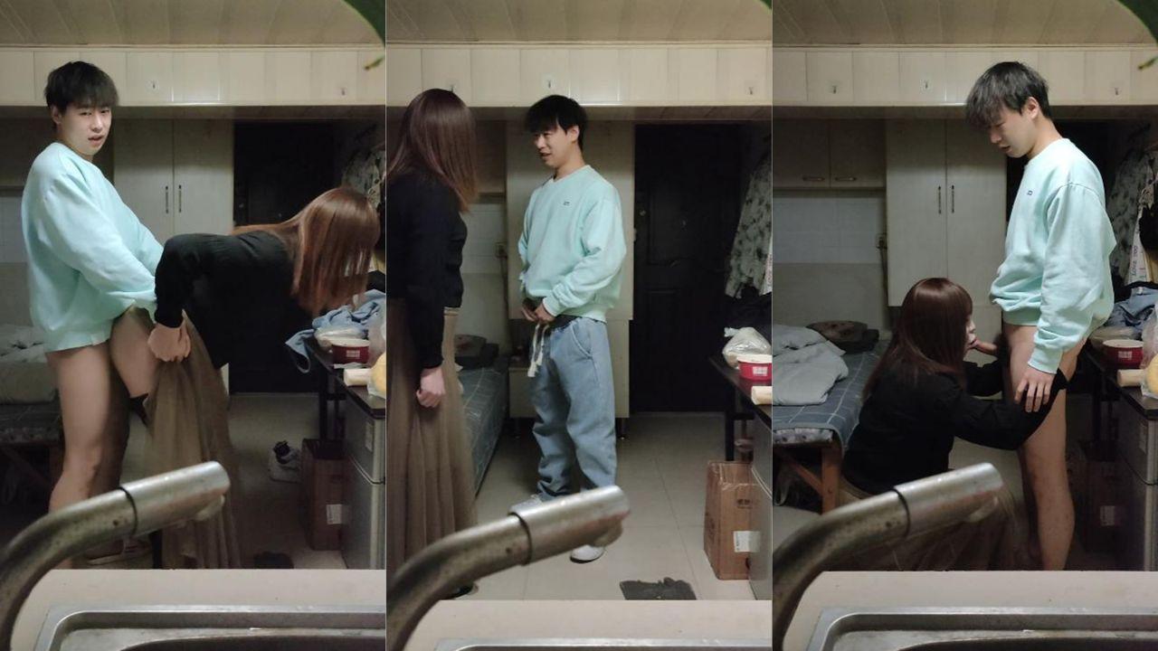 南京伪娘红姐系列之纯情男大 后入上位竟未发现红姐男人真身 连射两发爽到虚！