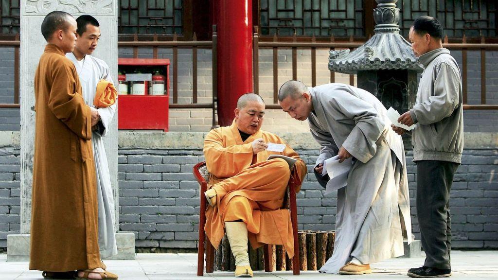 少林寺网红方丈 释永信 被缉拿调查 包养多名情妇并育有私生子丑闻再度冲上热搜！